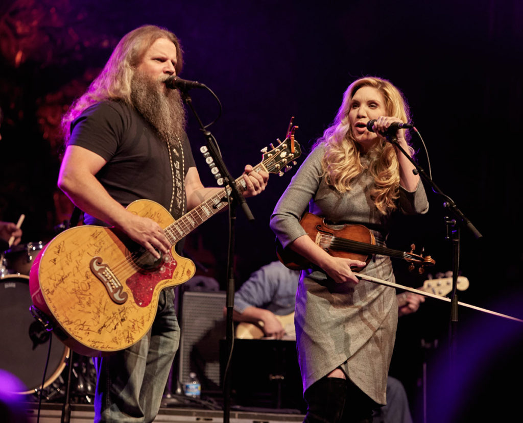 Jamey Johnson is joined by Allison Krauss